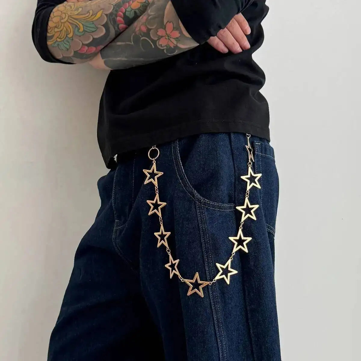 IngeSight.Z Punk Metal Hollow Star Chain Keychain